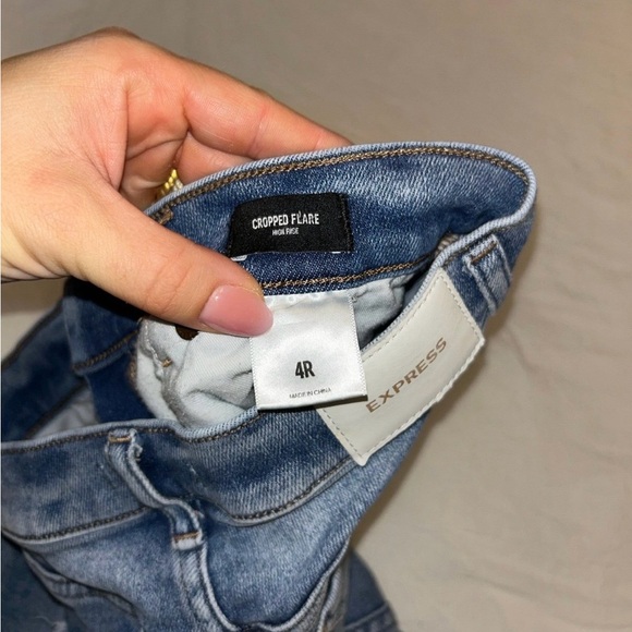 Express Distressed High Rise Cropped Flare - Picture 4 of 7